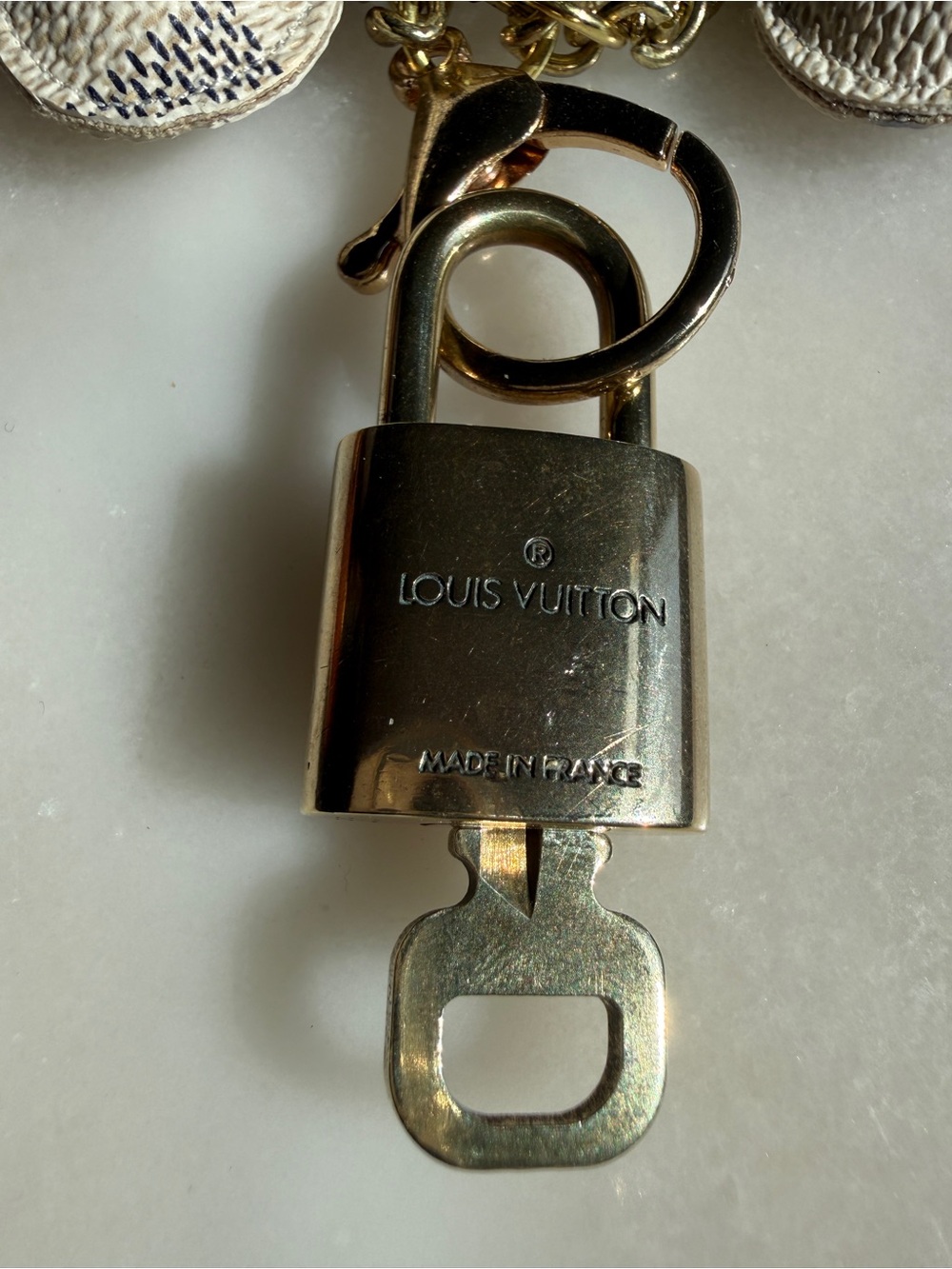Louis Vuitton Vintage Lock & Key Upcycled Damier Azur 3-Heart BagCharm KeyHolder - Picture 7 of 14